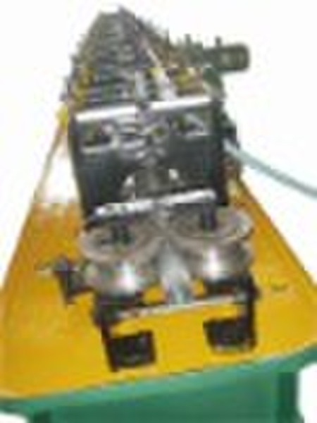 Octagonal pipe forming machine