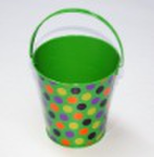 metal tin bucket