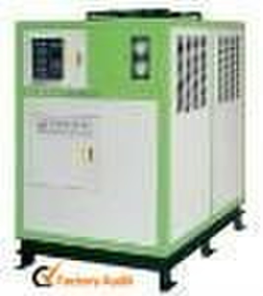 Compact industrial water chiller