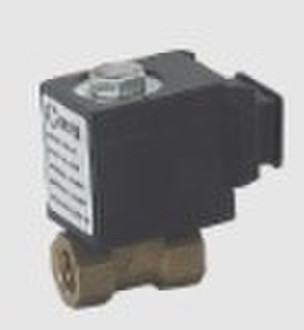 Solenoid steam valve