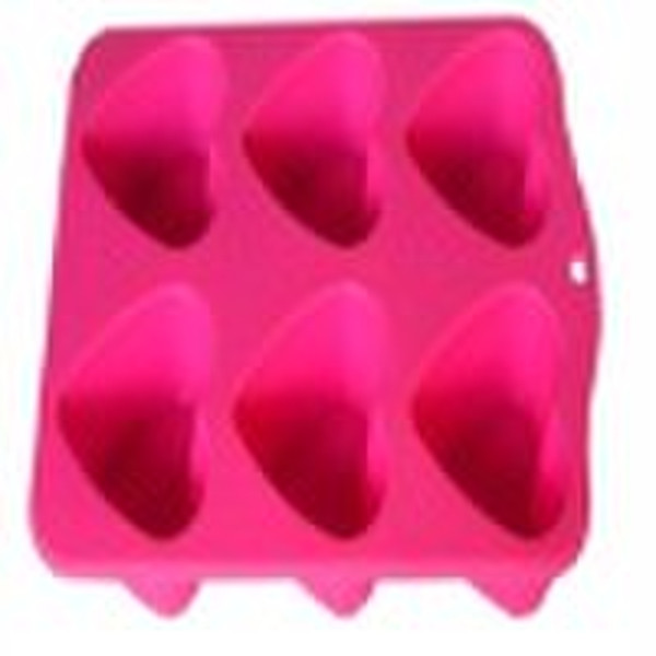 heart-shaped silicone cake pan