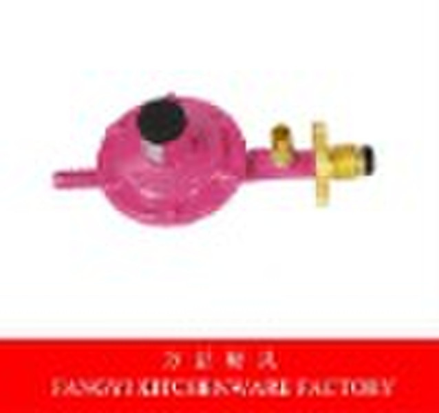 Low pressure gas regulator