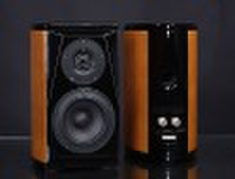 Hi-Fi bookshelf speakers