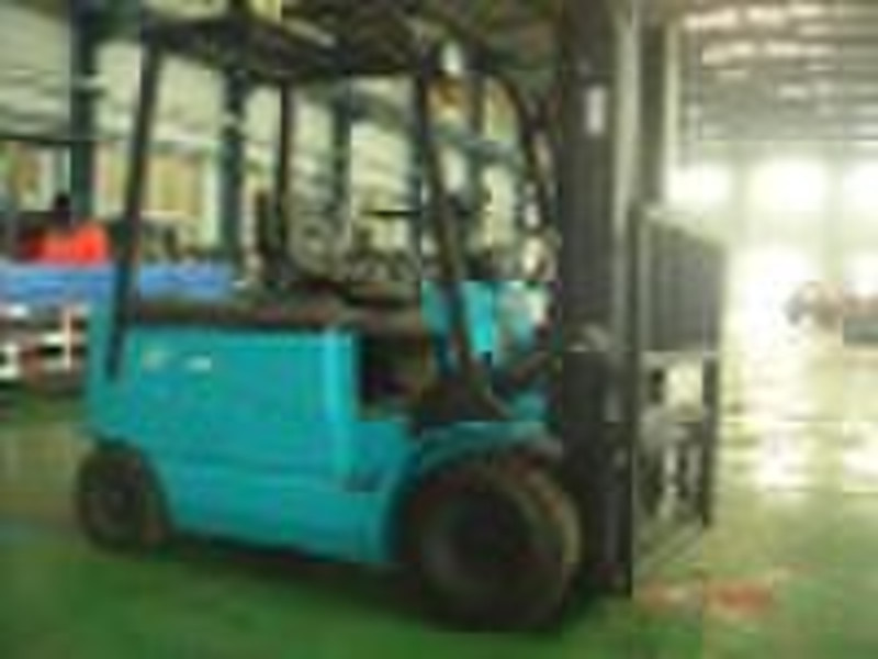 1.5-3.0T AC electric forklift