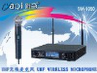 UHF wireless microphone