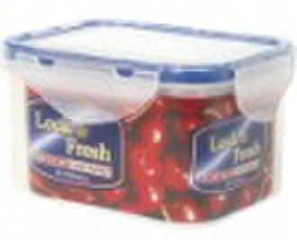 Plastic food container