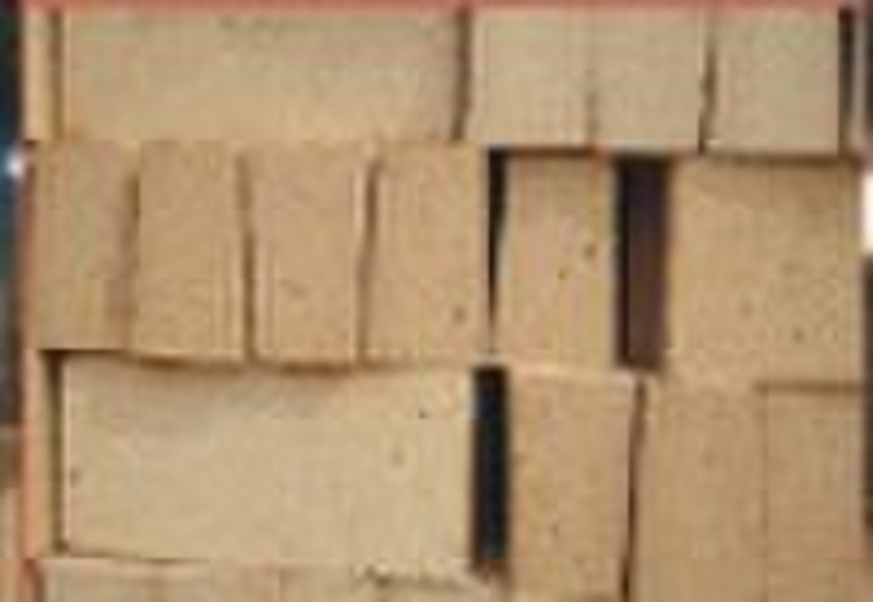 Refractory brick