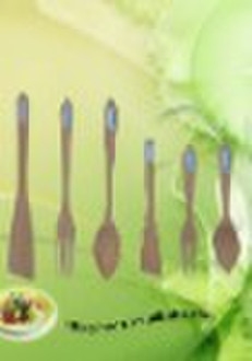 Wooden cutlery