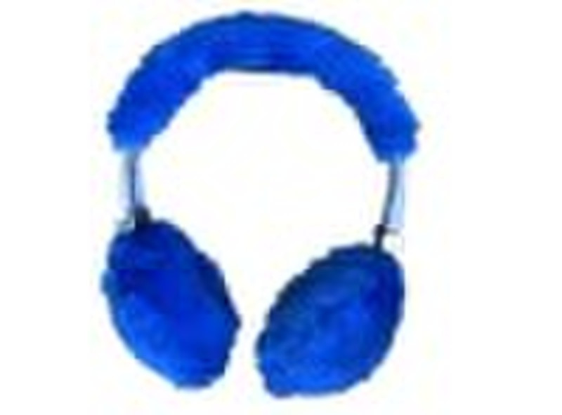 Woolen headphone in winter