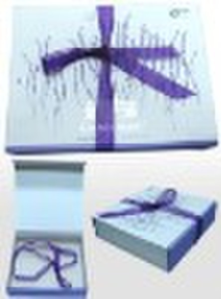 Gift packaging paper box