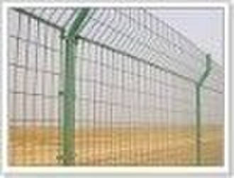 wire mesh fence