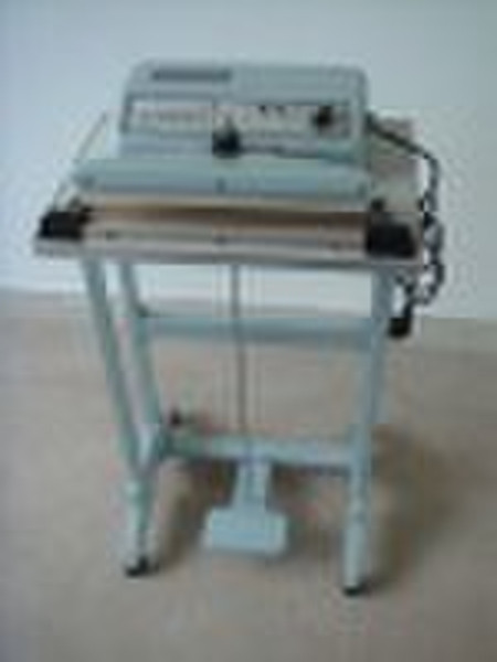 Pedal sealing machine