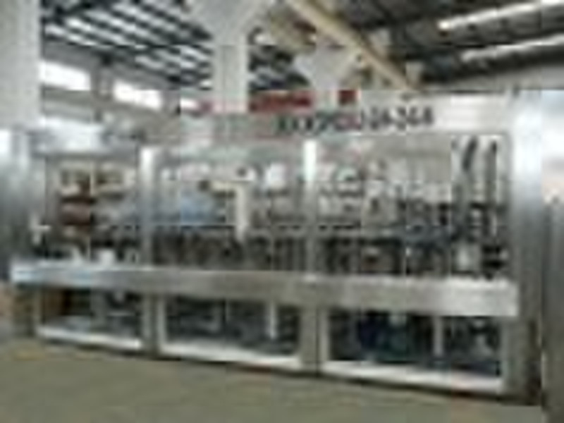 Rinser filler and capper three-in-one machine