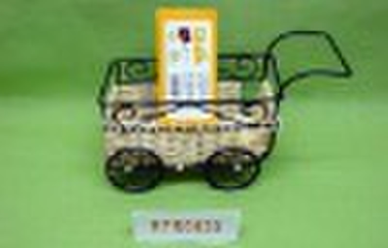 Ratten basket in gift and craft