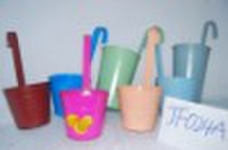 Handicraft bucket