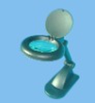 Magnifier with light