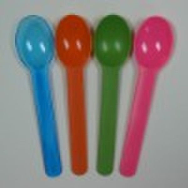 Disposable plastic spoon A003