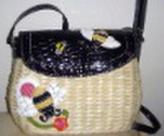 honeybee straw handicraft lady bag, with a closure