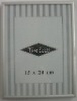 silver aluminum  photo frame