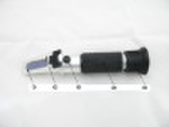 hand-held clinical refractometer