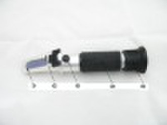 Hand-held antifreeze refractometer