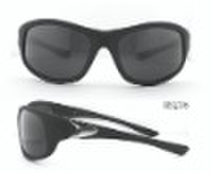 Polarized sports sunglasses