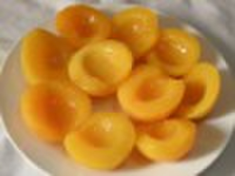 Canned yellow peach