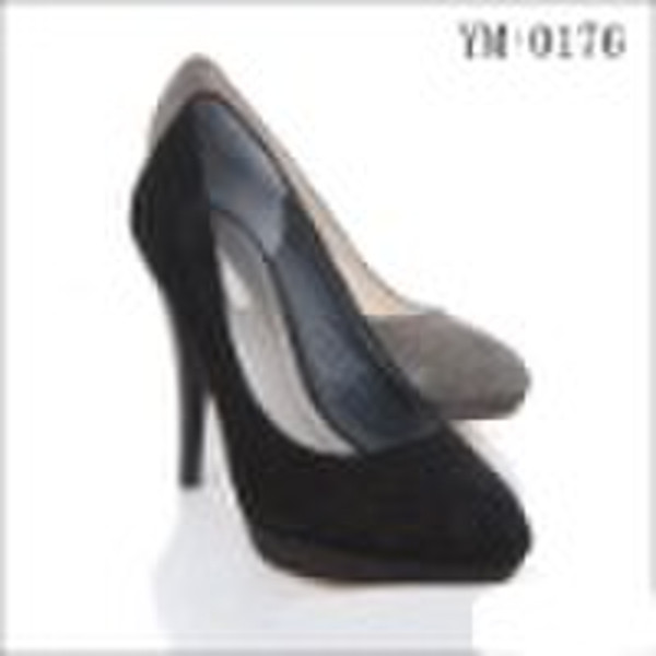 fashion high heel shoe