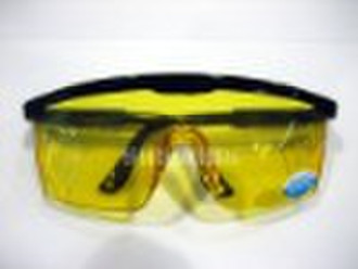 Protective glasses