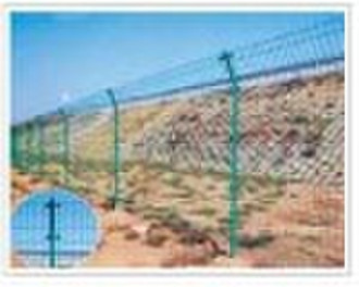 wire mesh fence