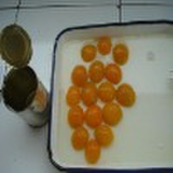 Canned apricot