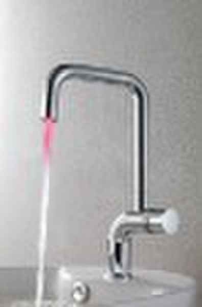 LED kitchen faucet