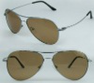 clasic  titanium frames Sunglases with polarized l