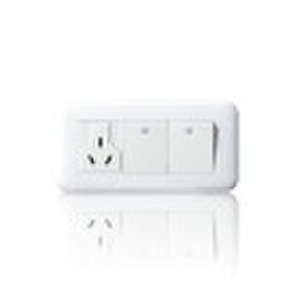 3 Outlets Switched Socket-