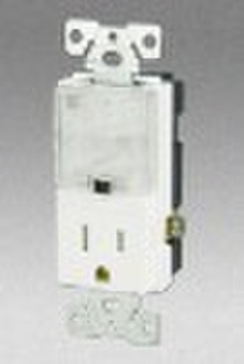 UL/CUL Photo Control Light with Receptacle