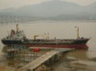 CHEMICAL TANKER IMO II/PRODUCT OIL TANKER