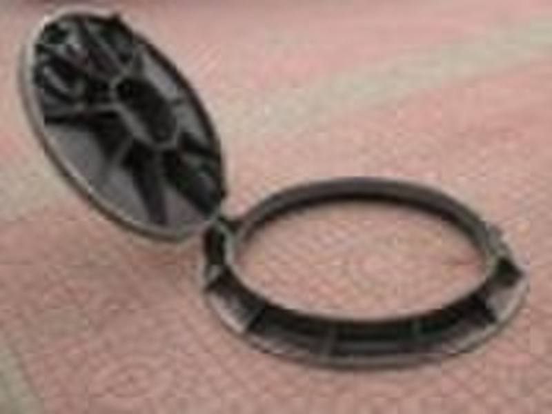 Self-locking self-adjustment manhole cover