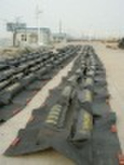 Solid float rubber boom