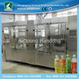 Carbonated beverage filling machine