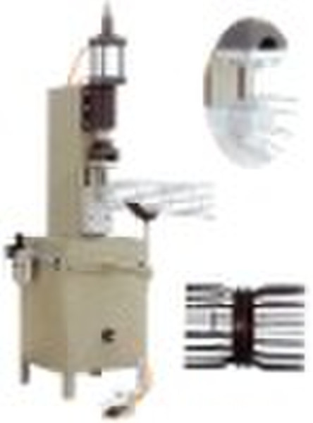 Pneumatic shrinking machine for filter bag cage