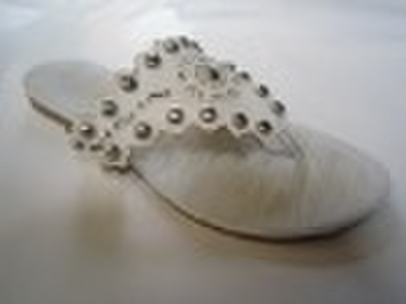 ladies fashion slippers