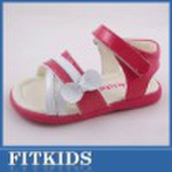 Popular comfortable kids sandals with fashionable