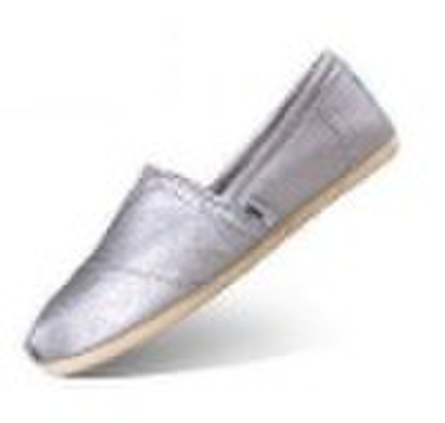 Flexible and comfortable lady casual canvas shoes