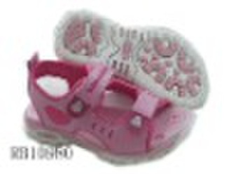 Lively appearance children sandals