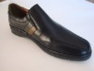 Men cut soled shoes