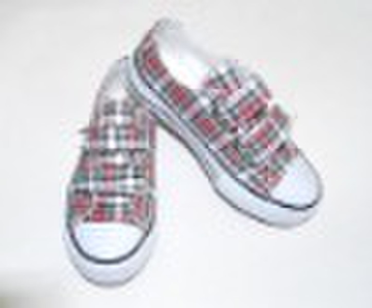 casual  canvas shoes