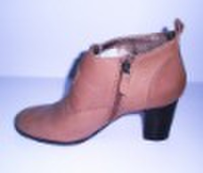 women short boot