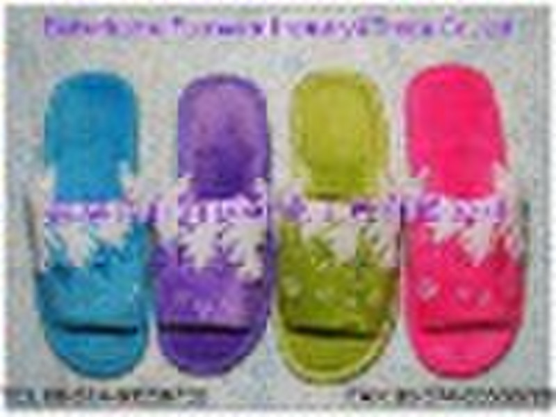 women's slippers      ladies' slippers