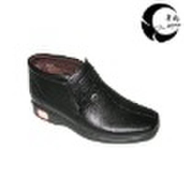 man brand name shoe 9003