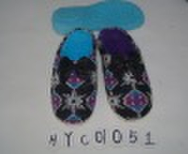 knitting slippers